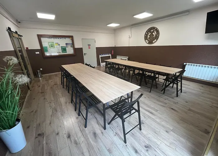 Szkolne Schronisko Mlodziezowe W Smiglu Ostello Smigiel