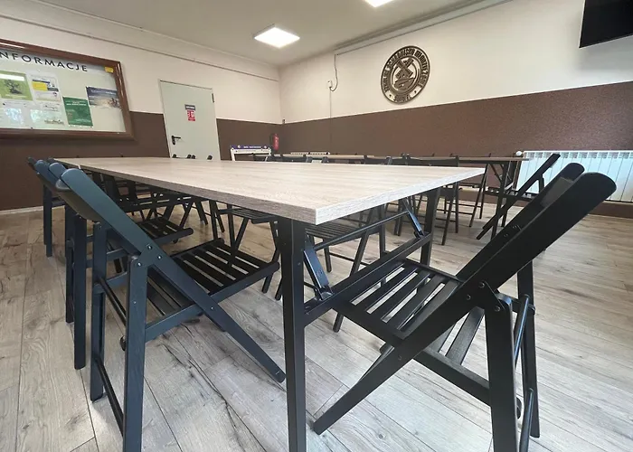 Ostello Szkolne Schronisko Mlodziezowe W Smiglu *